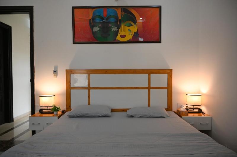 Elegant Villa-Ideal for Shoots Retreats Families - image 11