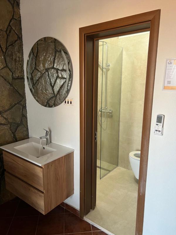 Comfort Two-Bedroom Apartment with Balcony image 3