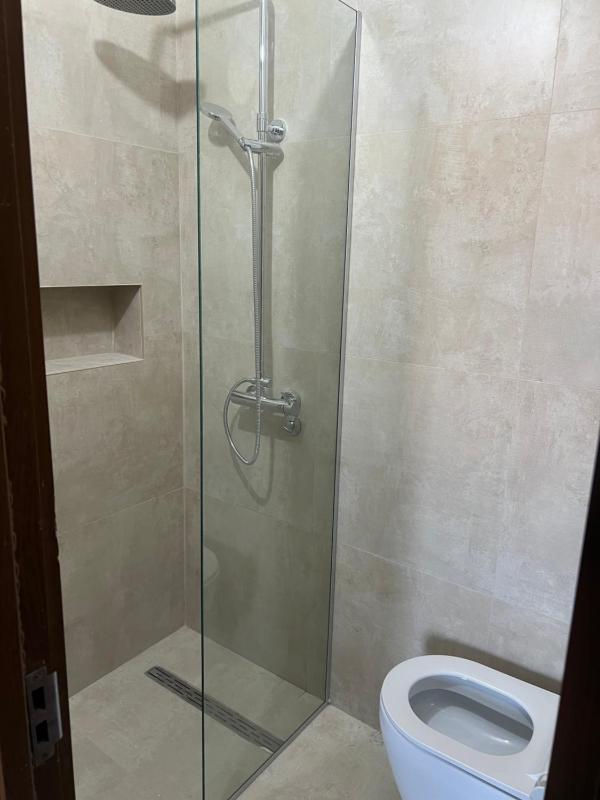 Comfort Two-Bedroom Apartment with Balcony image 2