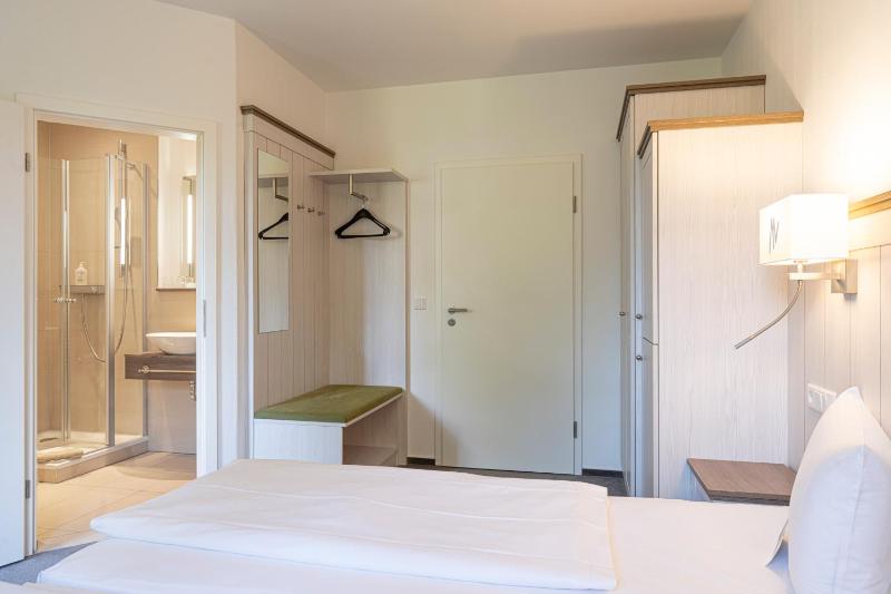 Double Room image 1