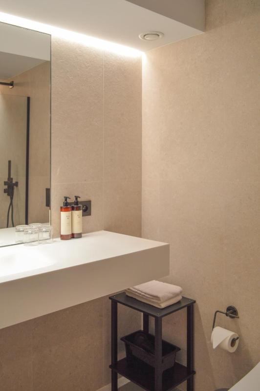 Superior Double Room image 4