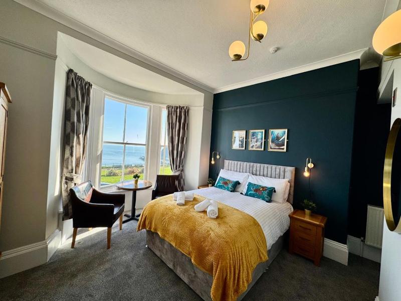 King Room with Sea View image 1