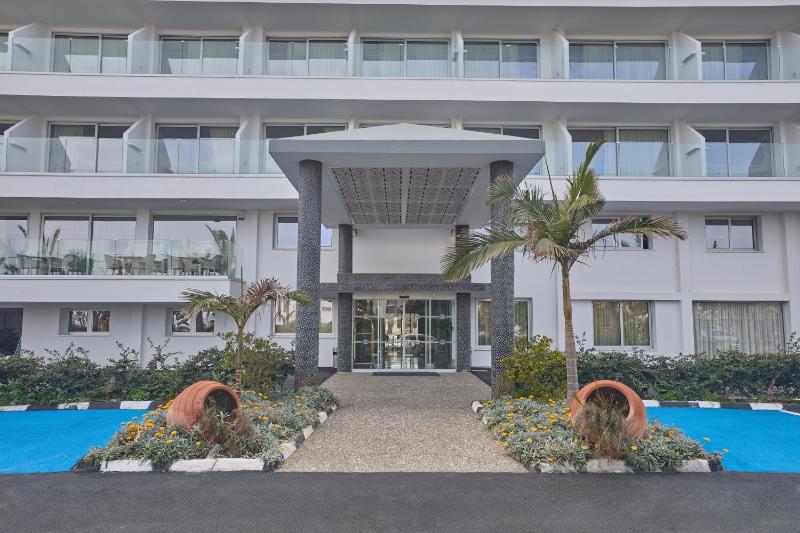 Bohemian Gardens Hotel - image 13