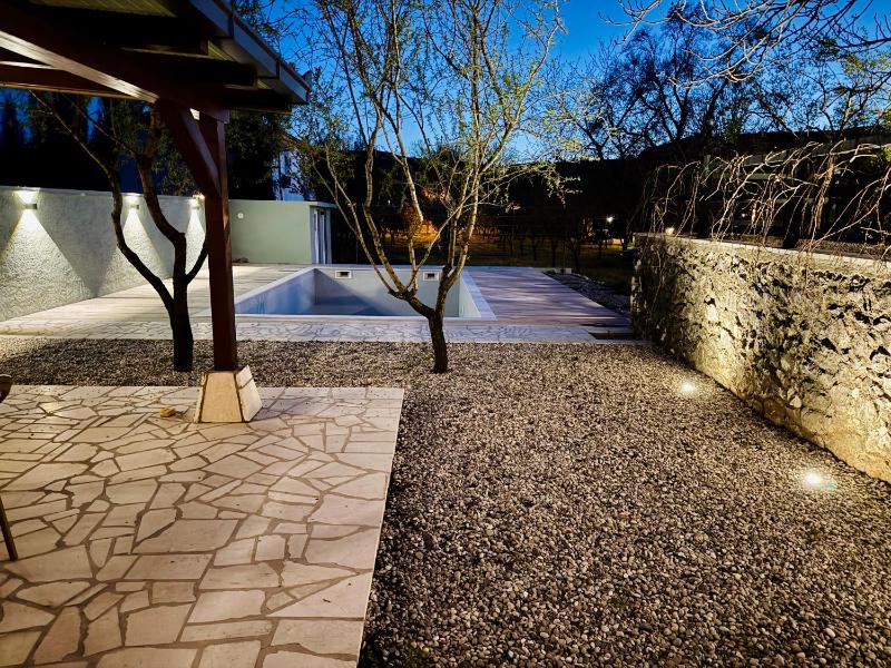 Almond Buna PoolHouse - image 9