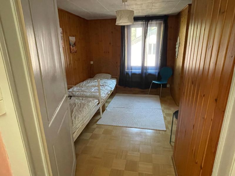 Three-Bedroom Apartment with Balcony image 2