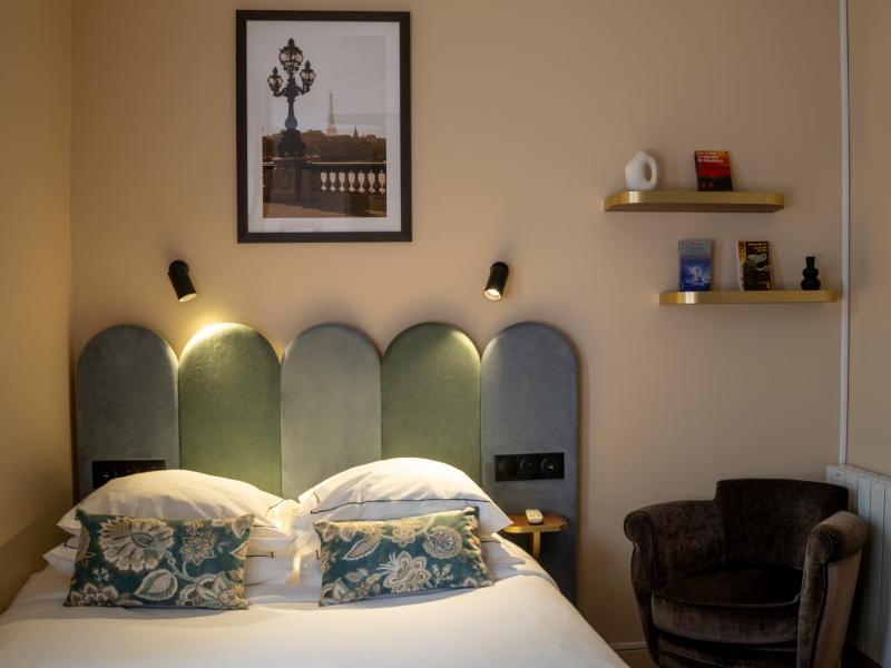 Tiny Double Room (10 m2) image 3