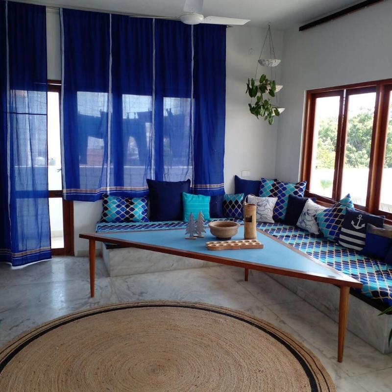 The Blue Whale - spacious 2-3 BHK Penthouse 8 pax - image 7