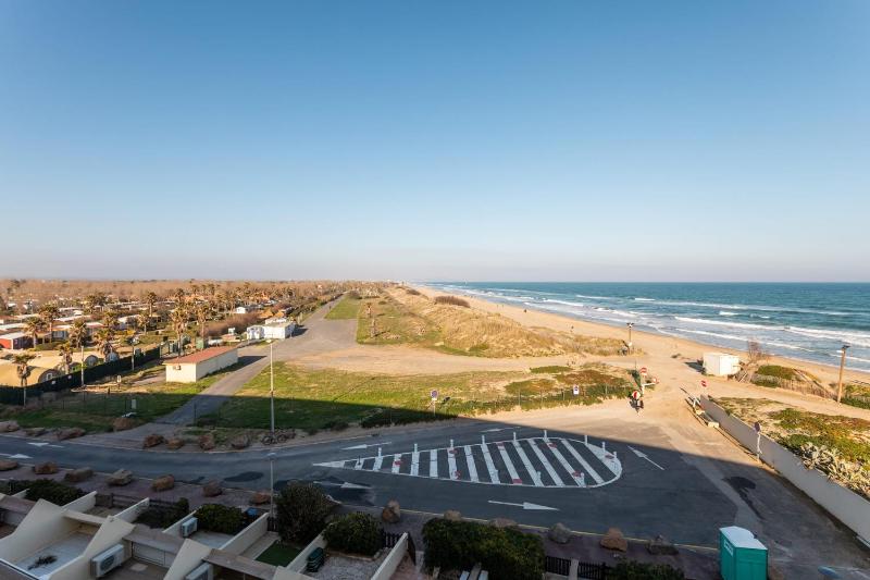 Sea Life Heliopolis Seafront Apartment in the Cap dAgde Naturist Village - image 7