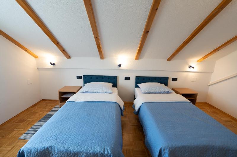 Twin Room image 1