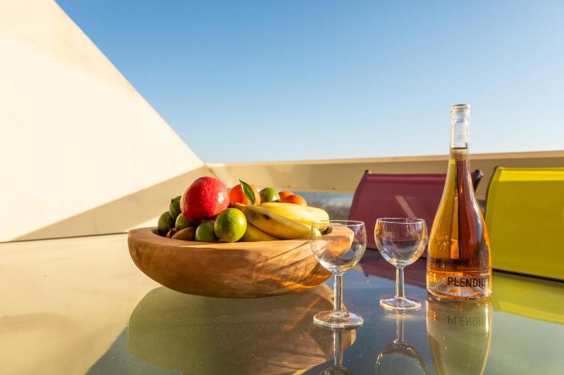Blue Horizon Heliopolis Sea View Apartment in the Naturist Village - image 13