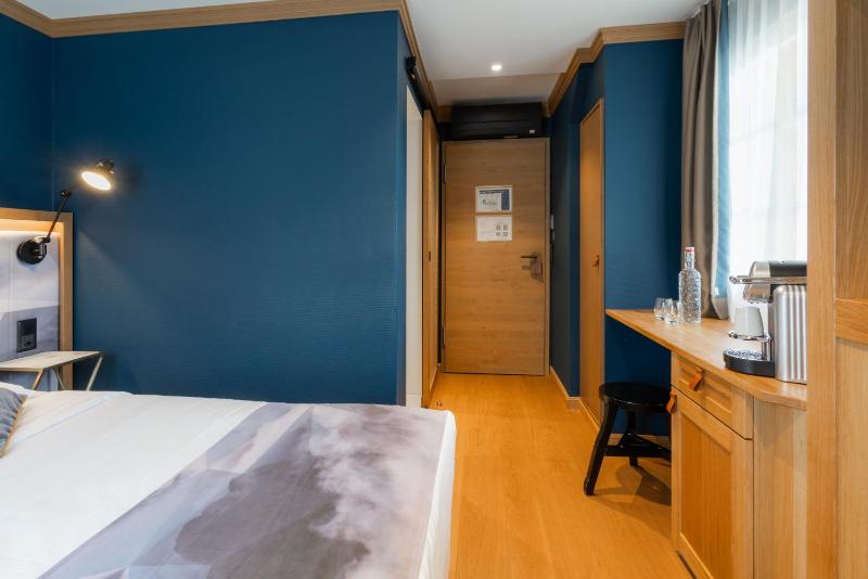 Double Room Tiny image 3