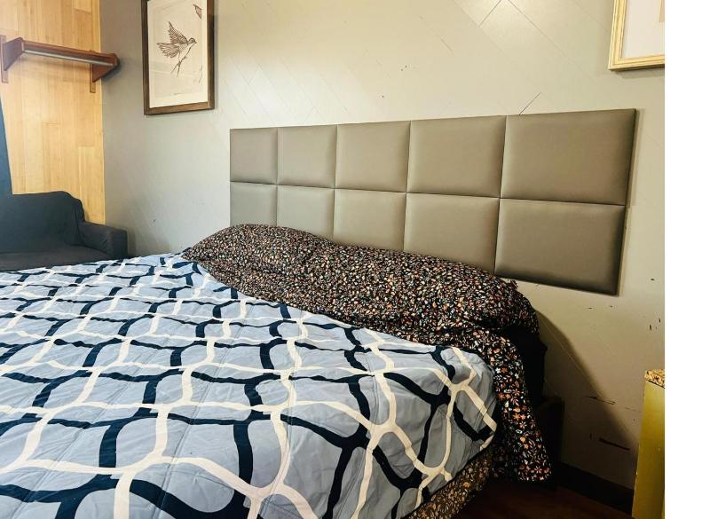 1 Bedroom Apartment with Kitchen image 2