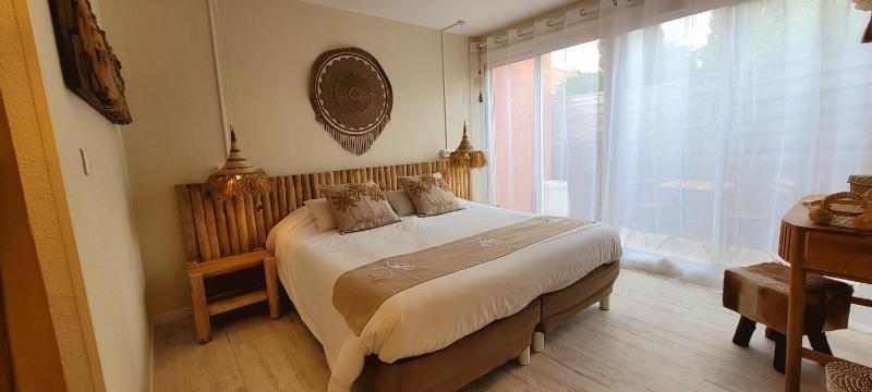 Standard Double Room image 2