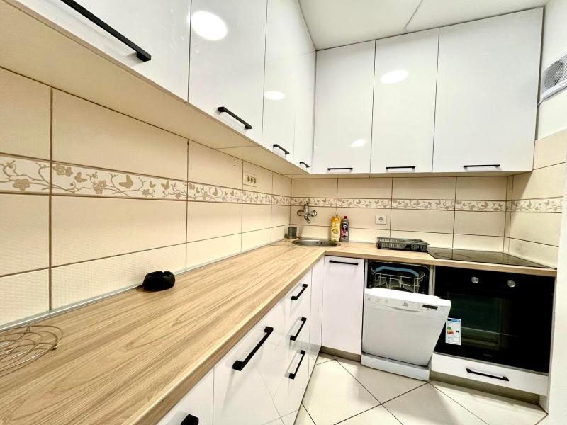 Three bedroom apartment Budva - image 10