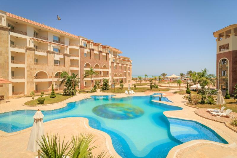 Royal Beach Serviced Apartments - image 11