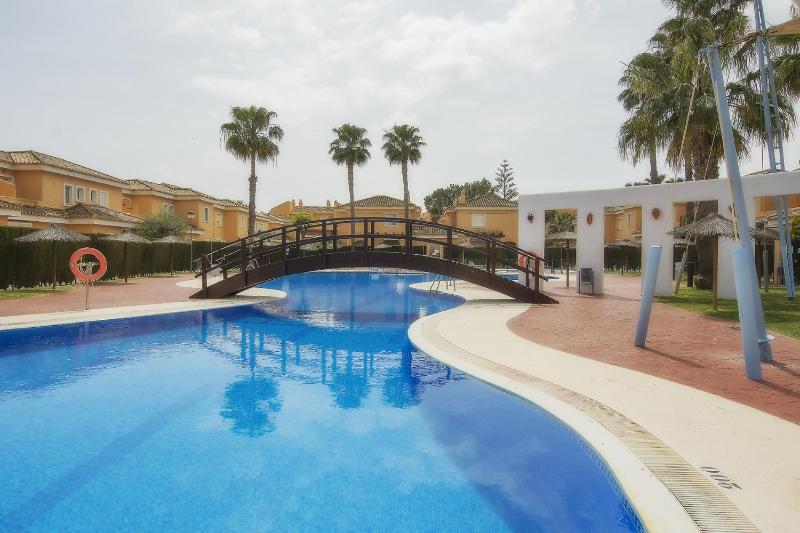 Vera Playa Chalet Adosado Jardín Piscina Parking - image 13