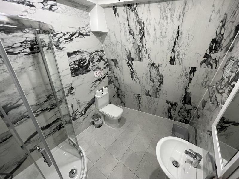 Quadruple Room with Shower image 3