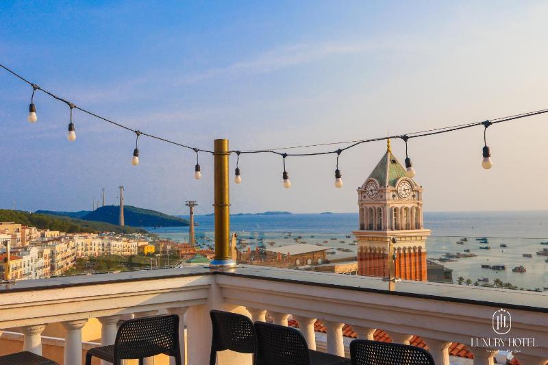 Luxury Hotel & Spa Milan 38 Sunset Town Hotel Phu Quoc - image 32