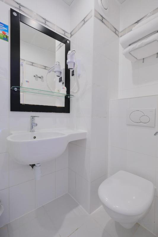 Double Room image 2