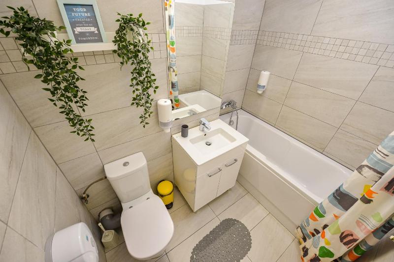 Dracula Adventure Tours Accommodation - image 13