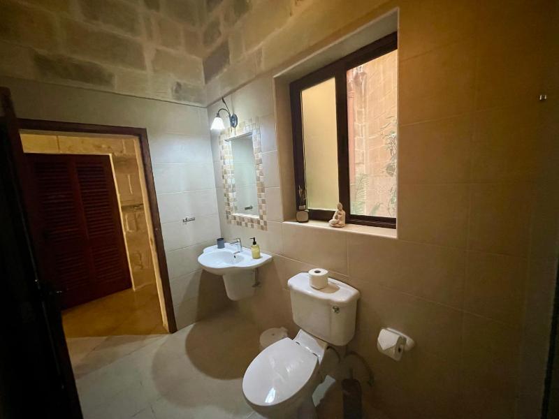 Double Room with Private External Bathroom image 2