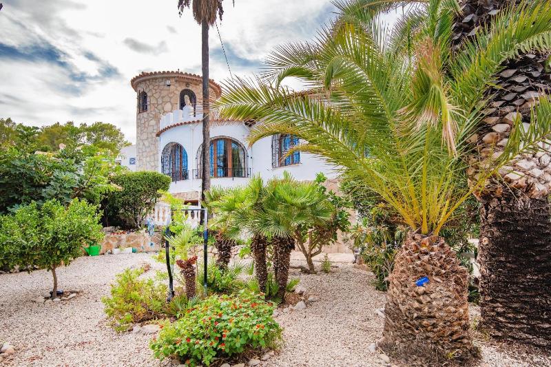Villa Leones 4 - total privacy - by Holiday Rentals Villamar - image 9