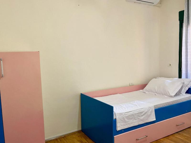 Apartment in the Heart of Shkodra - image 5