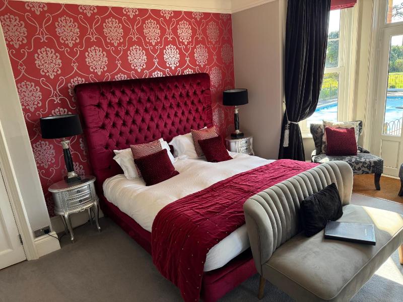 Superior Suite - Ground Floor image 1