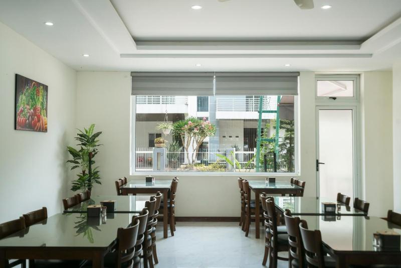 COCO Tuan Chau Hotel - image 11