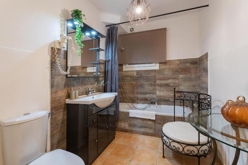 VILLA JUSTINE VI4239 By Riviera Holiday Homes - image 28
