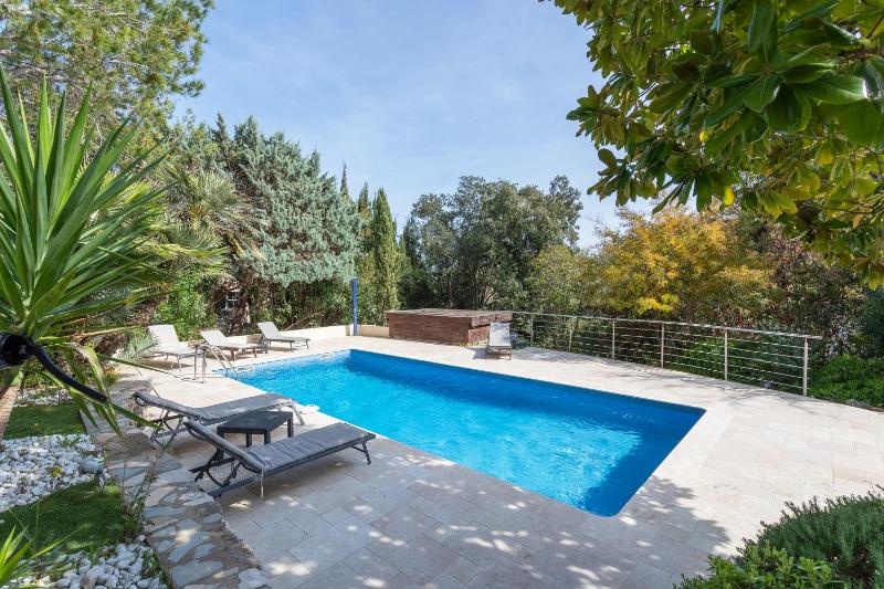 VILLA JUSTINE VI4239 By Riviera Holiday Homes - image 36