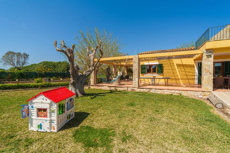 Villa Can Patriarca with Pool Garden Mountain Views Only Families - image 9