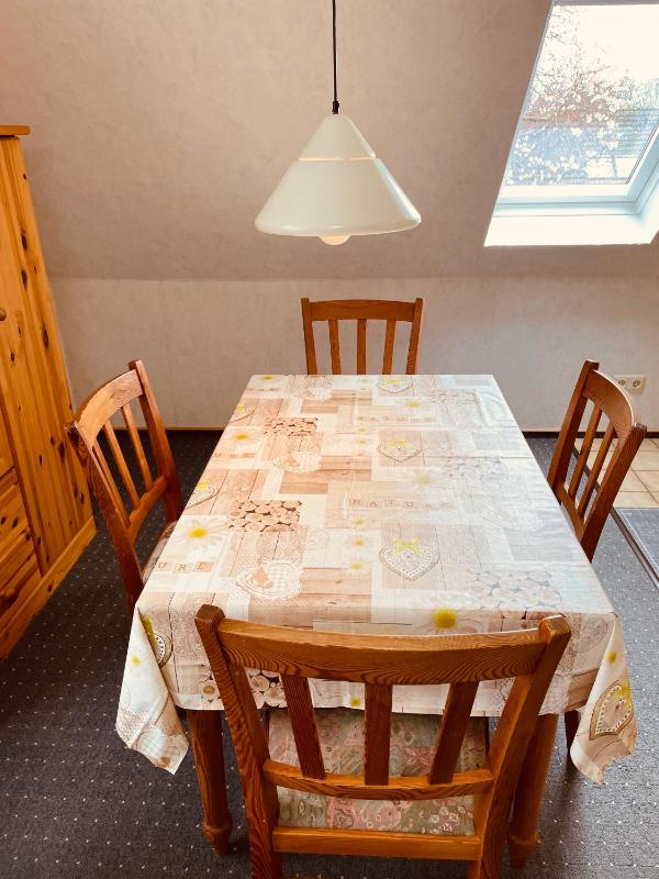 One-Bedroom Apartment image 3