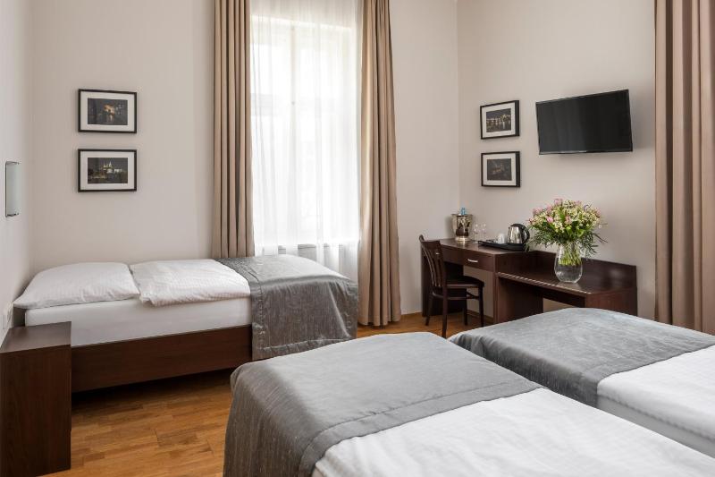 Hotel Unique - image 10