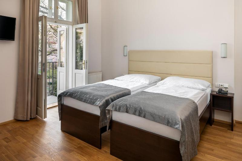 Hotel Unique - image 11