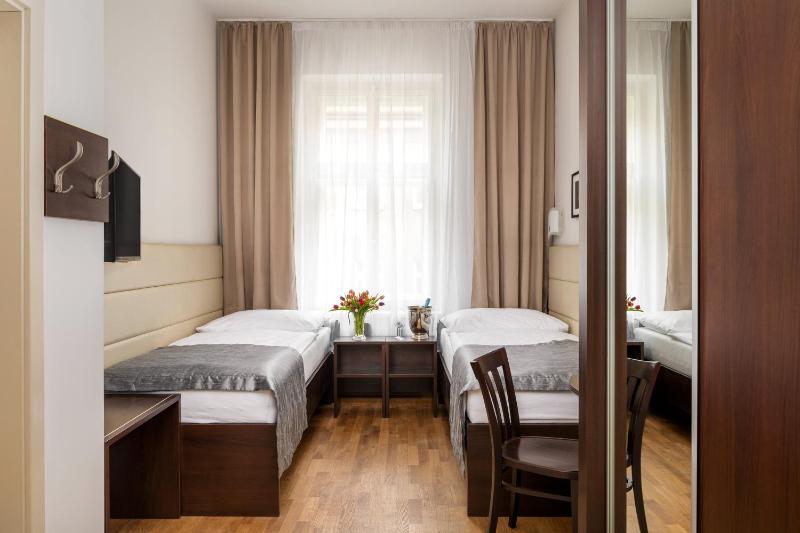 Hotel Unique - image 14