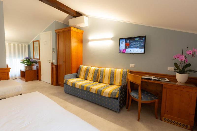 Triple Room image 4