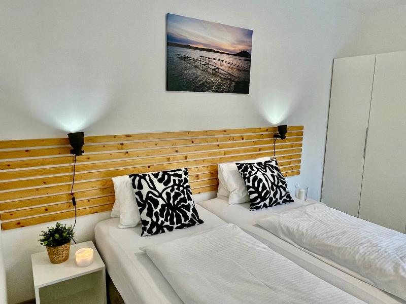 One-Bedroom Apartment image 3