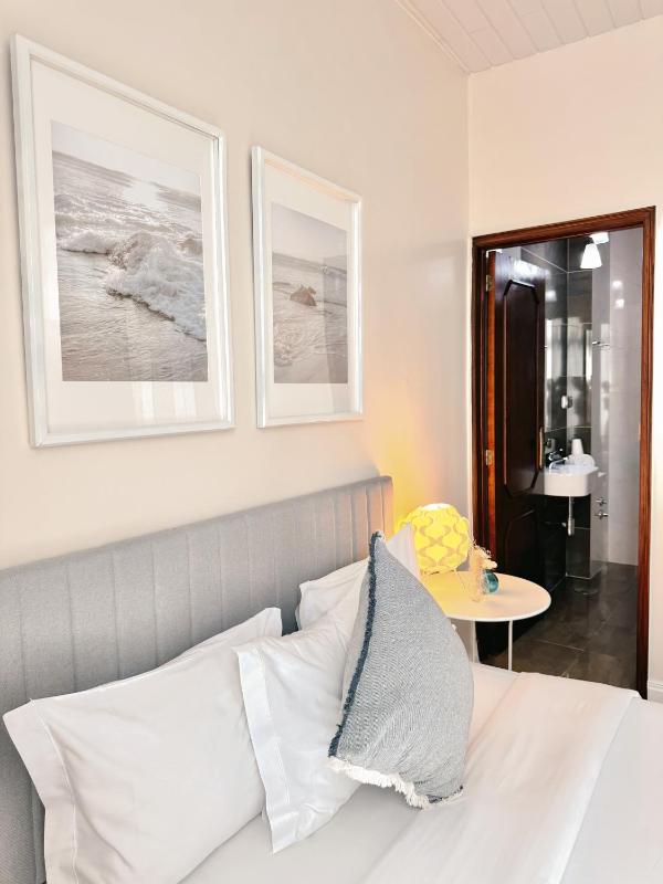 Double Room with Extra Bed (2 Adults + 1 Child) image 2