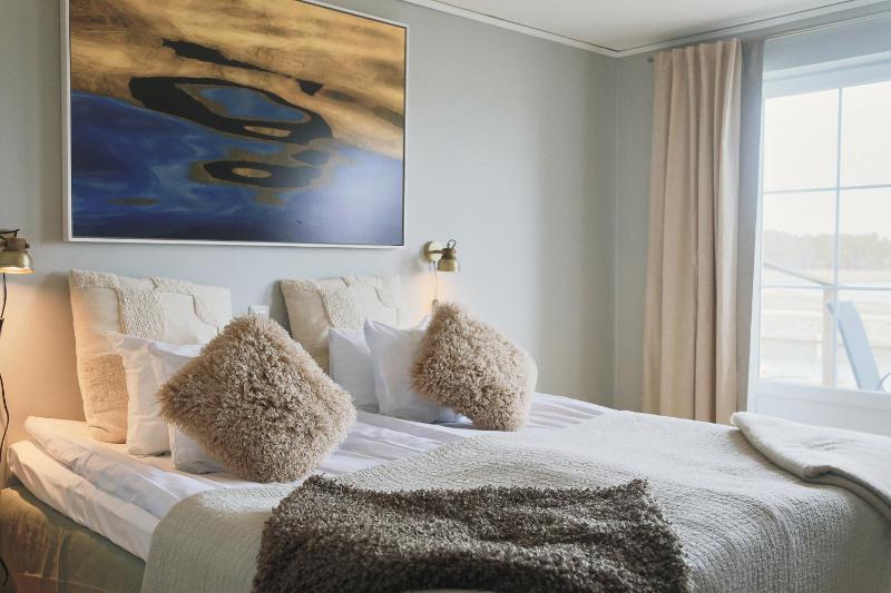 Double Room with Sea View image 2