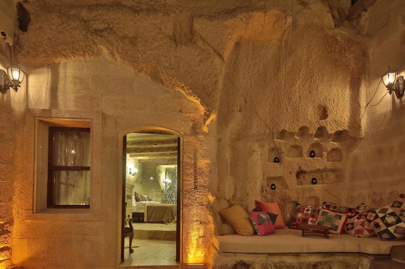 Deluxe Double Room image 4