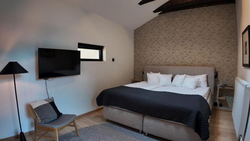 Suite image 2