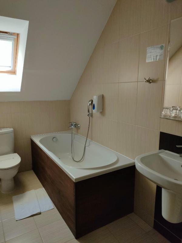 Single Room with Private Bathroom image 2