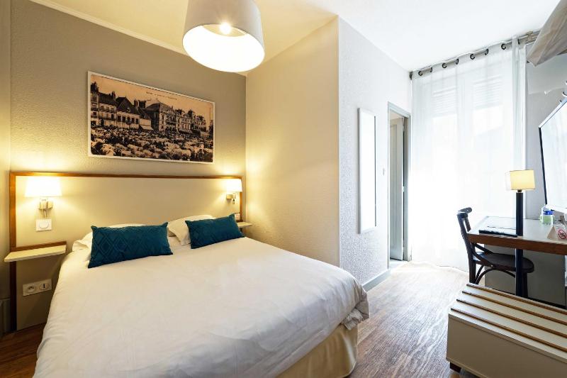 Budget Double Room image 2