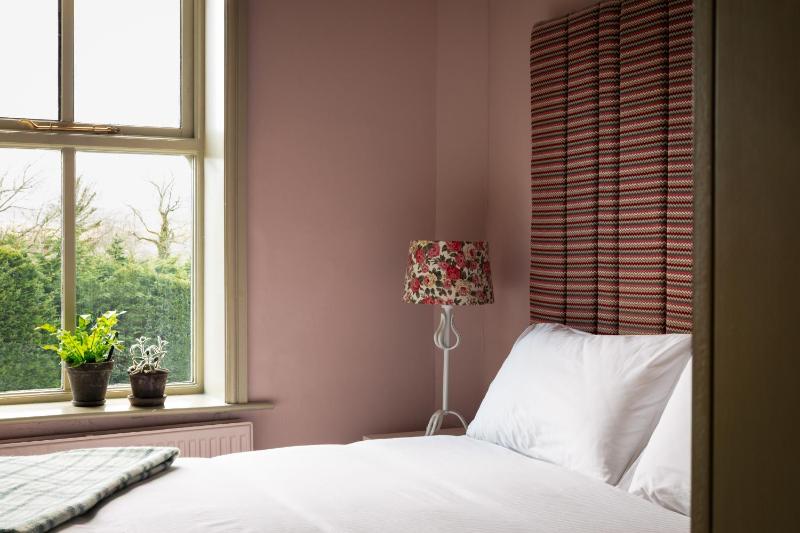 Small Double Room image 1