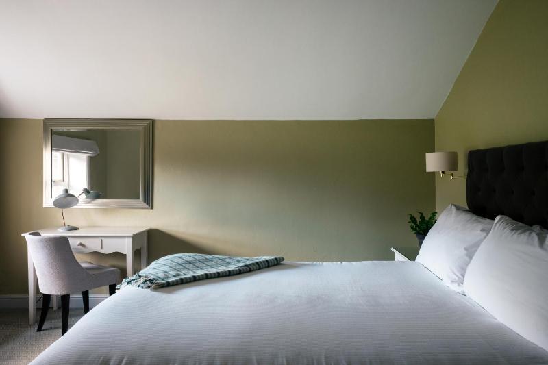 Classic Double Room image 1