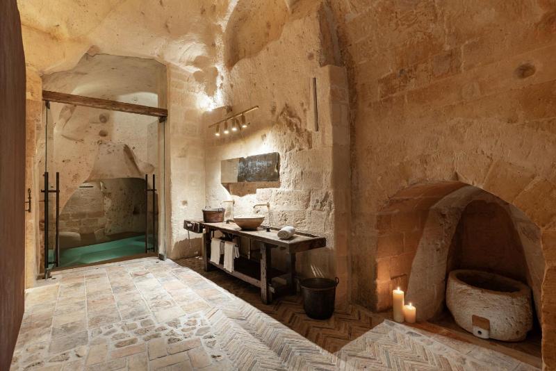 Suite with Private Pool image 1