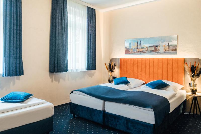 Triple Room image 1