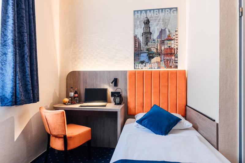Single Room image 4