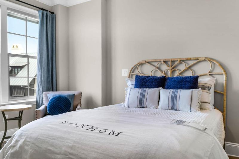 Casa Del Oro Penthouse at Barrett Square - Downtown Rosemary Beach Pool &Hot Tub Access - image 40